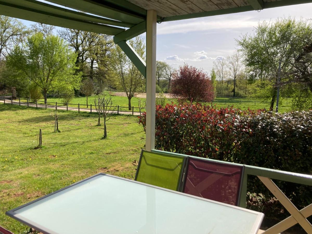 Bungalow "Les Randonneurs" Lacapelle-Marival エクステリア 写真